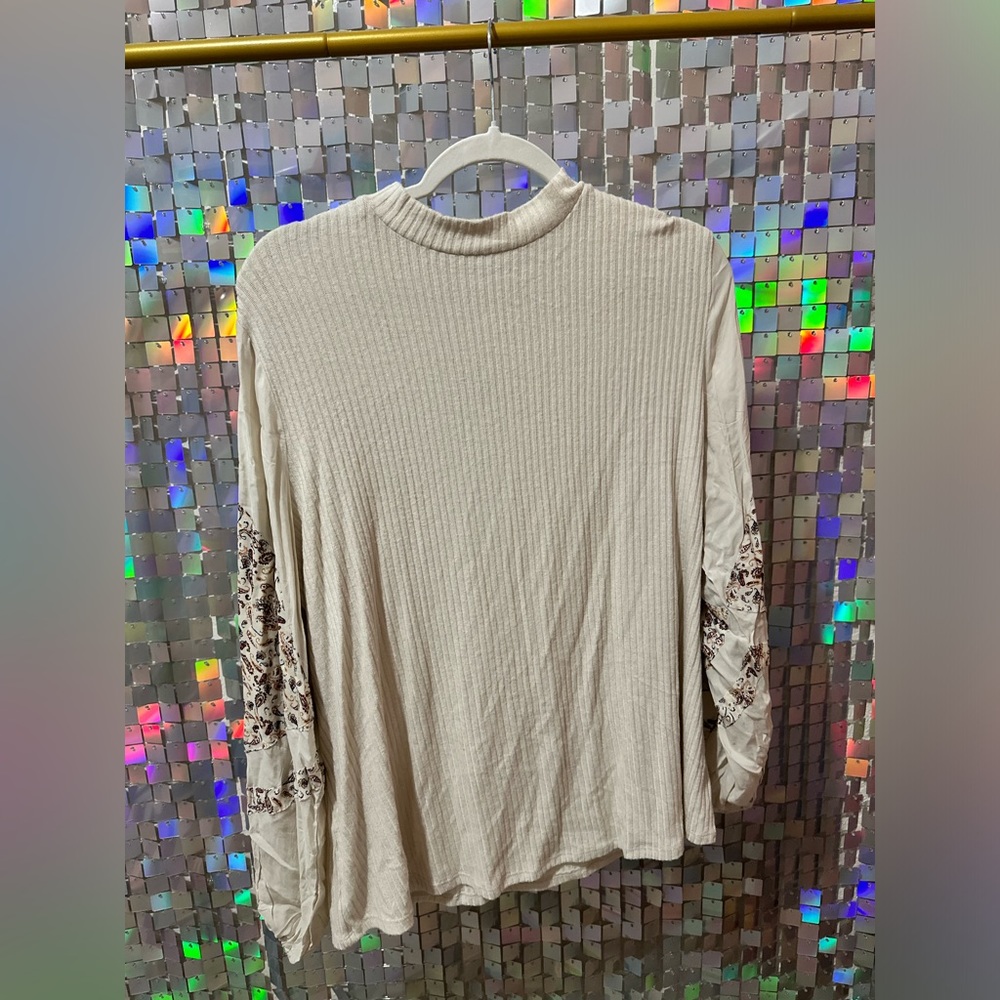 Cream Paisley Print Top